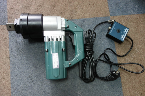 可調(diào)力矩?cái)Q螺栓電動(dòng)力矩扳手圖片